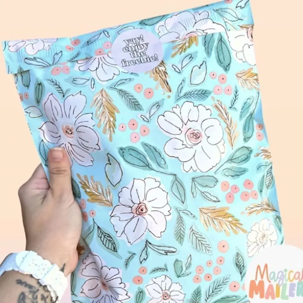 Poly Mailers 35 poly mailers 35 stickers different sizes